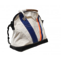 sac à main en voile, blanc avec des bandes de couleurs, de biais