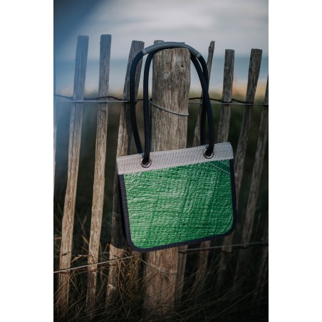 photo sac à main en voile technique, vert
