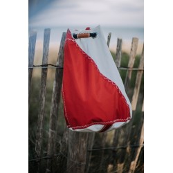 Photo sac à dos en voile rouge et blanc