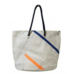 sac cabas blanc bleu et orange en voile cowes de dos