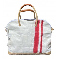 sac de voyage blanc avec numéro rouge de dos