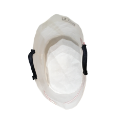 sac cabas en voile, blanc avec numéro rouge, du dessus